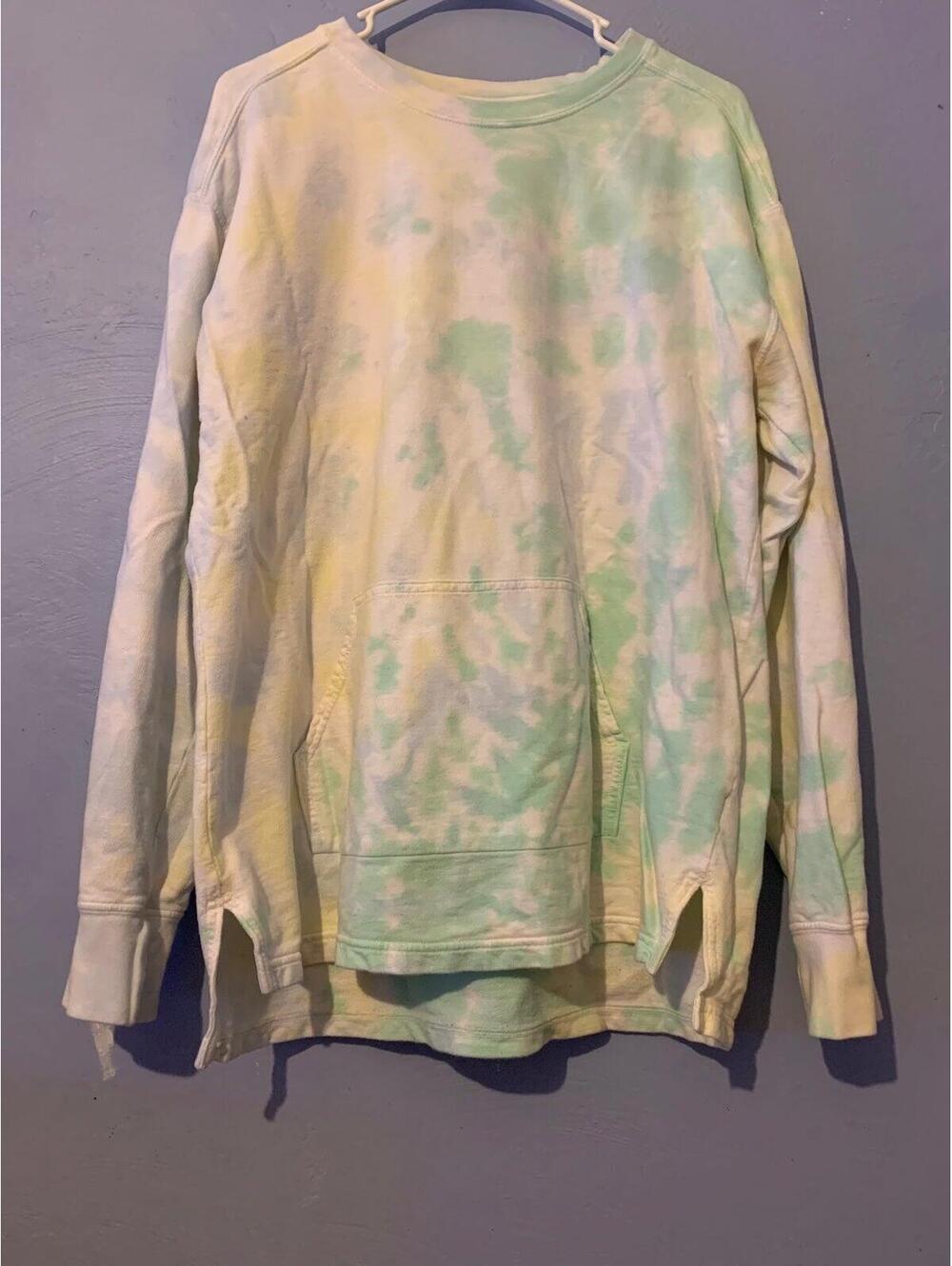 Comfort colors tie dye sweatshirt with pocket